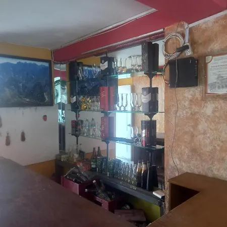 Hospedaje Roma